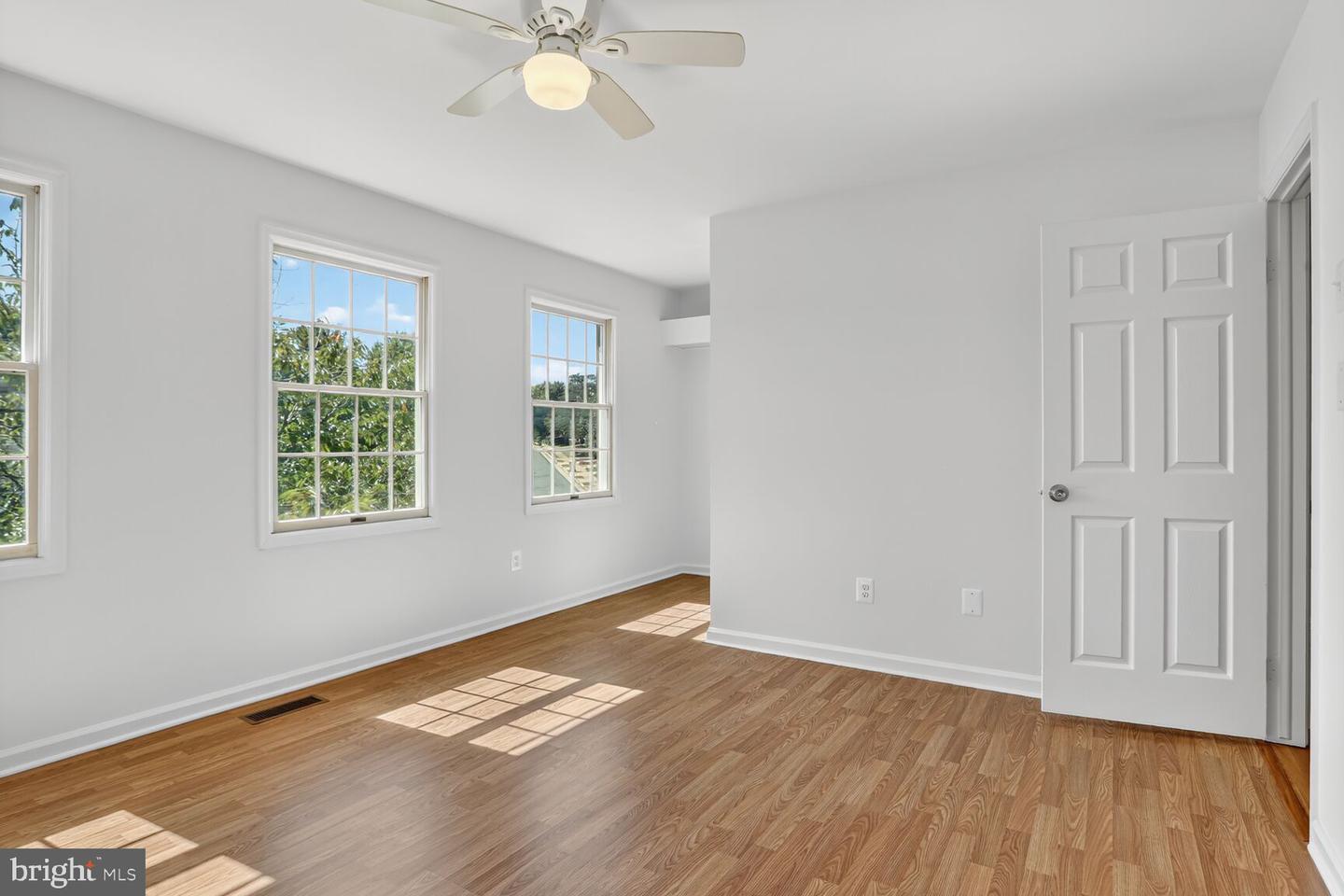 21747 LEATHERLEAF CIR, STERLING, Virginia 20164, 3 Bedrooms Bedrooms, ,3 BathroomsBathrooms,Residential,For sale,21747 LEATHERLEAF CIR,VALO2104344 MLS # VALO2104344