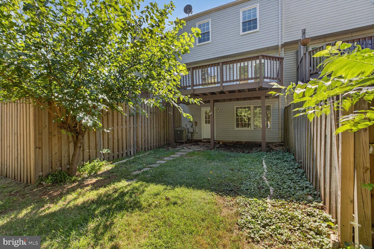 21747 LEATHERLEAF CIR, STERLING, Virginia 20164, 3 Bedrooms Bedrooms, ,3 BathroomsBathrooms,Residential,For sale,21747 LEATHERLEAF CIR,VALO2104344 MLS # VALO2104344