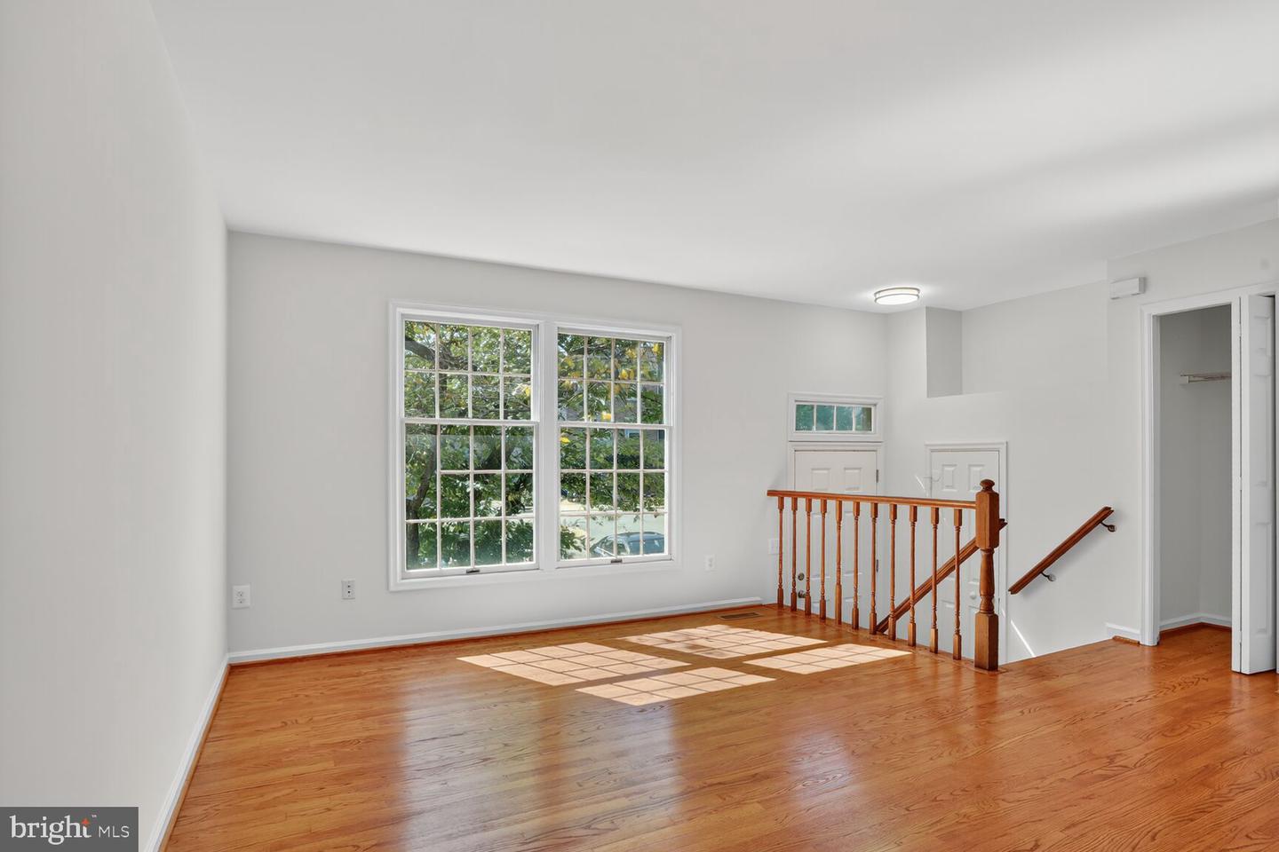 21747 LEATHERLEAF CIR, STERLING, Virginia 20164, 3 Bedrooms Bedrooms, ,3 BathroomsBathrooms,Residential,For sale,21747 LEATHERLEAF CIR,VALO2104344 MLS # VALO2104344