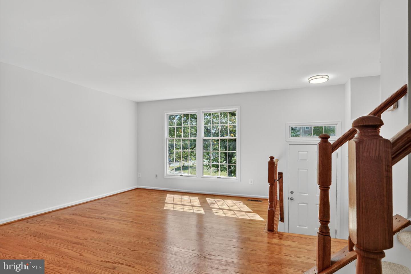 21747 LEATHERLEAF CIR, STERLING, Virginia 20164, 3 Bedrooms Bedrooms, ,3 BathroomsBathrooms,Residential,For sale,21747 LEATHERLEAF CIR,VALO2104344 MLS # VALO2104344