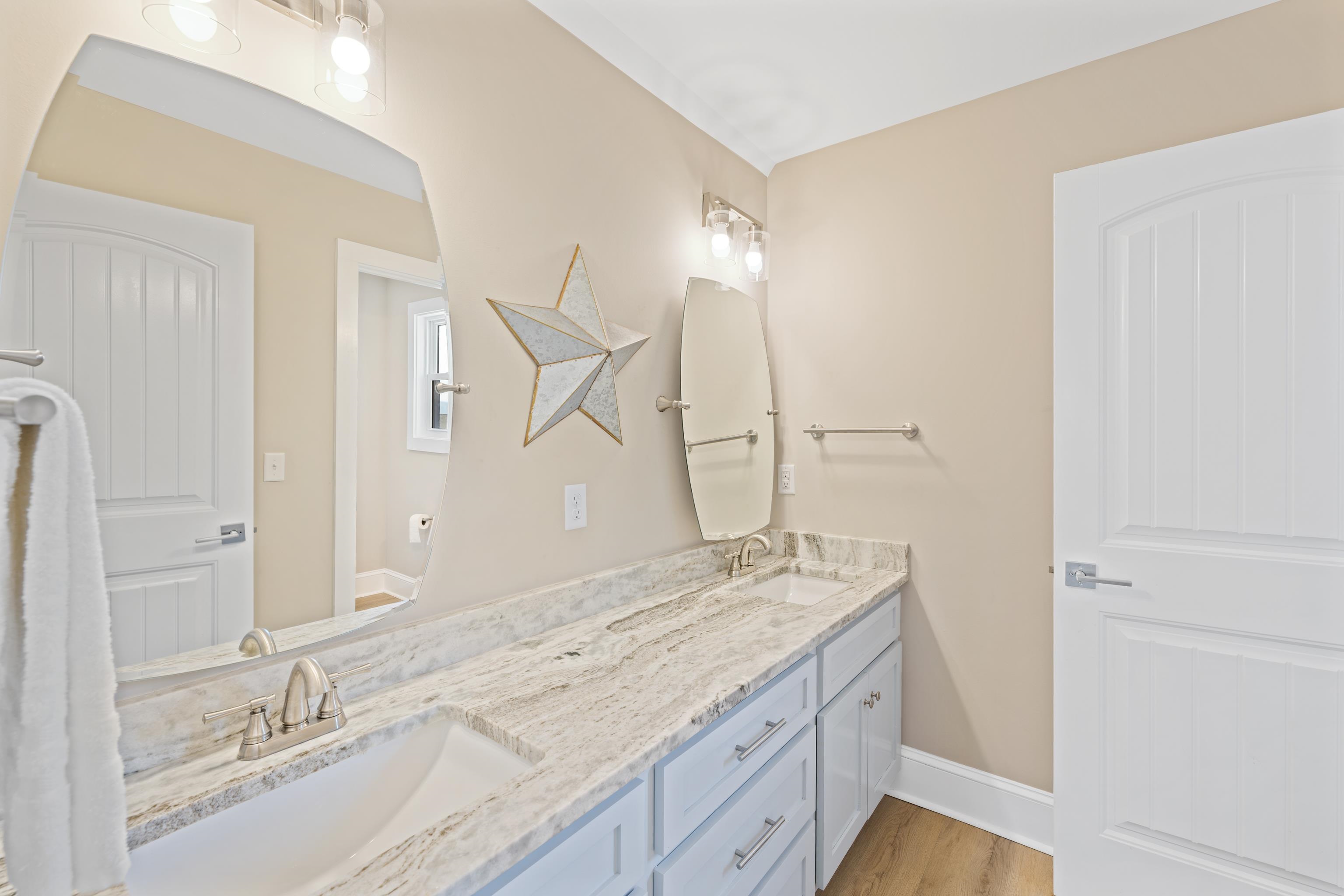 43 MCILWEE LN, STAUNTON, Virginia 24401, 4 Bedrooms Bedrooms, ,3 BathroomsBathrooms,Residential,43 MCILWEE LN,669245 MLS # 669245