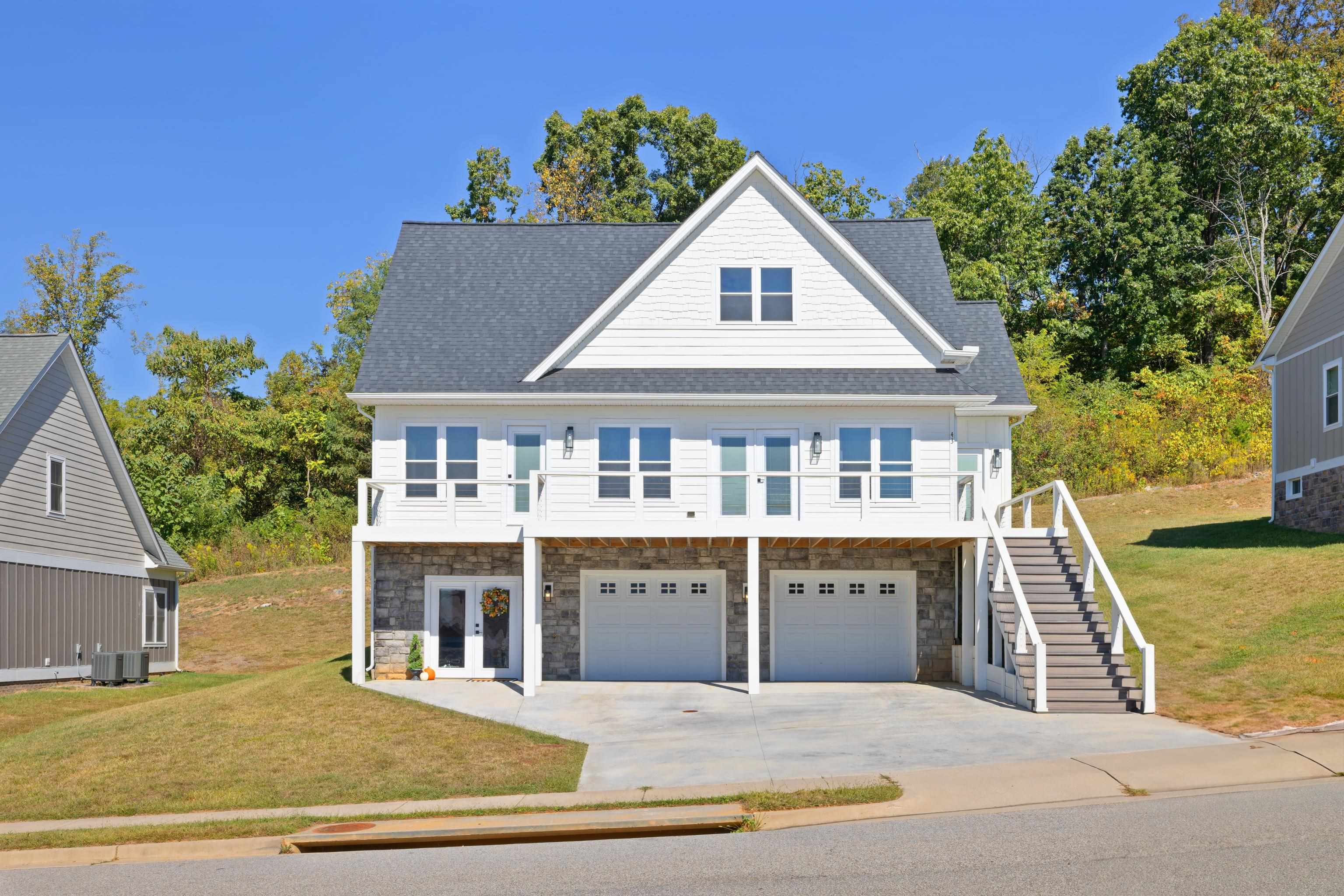 43 MCILWEE LN, STAUNTON, Virginia 24401, 4 Bedrooms Bedrooms, ,3 BathroomsBathrooms,Residential,43 MCILWEE LN,669245 MLS # 669245