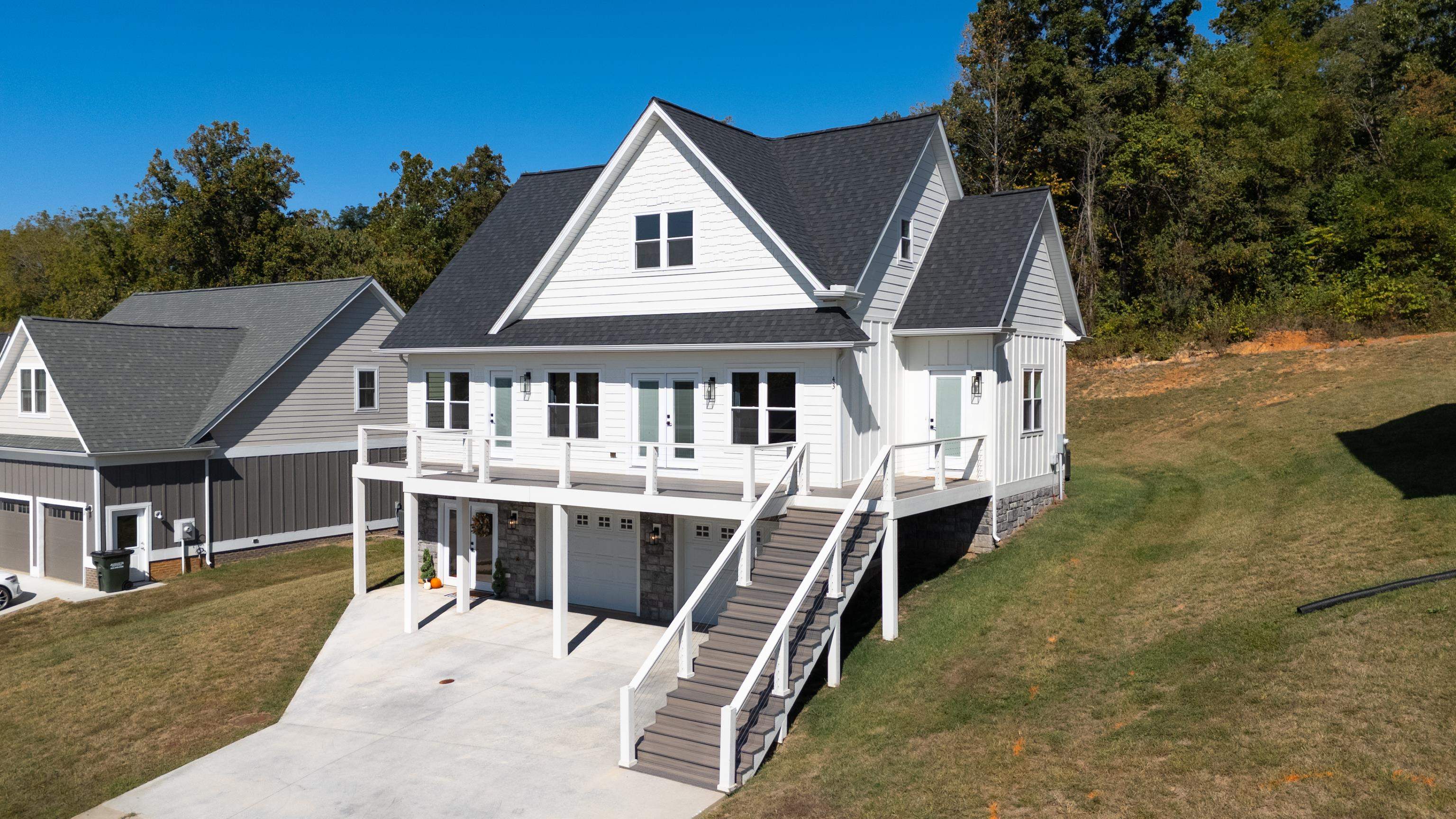 43 MCILWEE LN, STAUNTON, Virginia 24401, 4 Bedrooms Bedrooms, ,3 BathroomsBathrooms,Residential,43 MCILWEE LN,669245 MLS # 669245