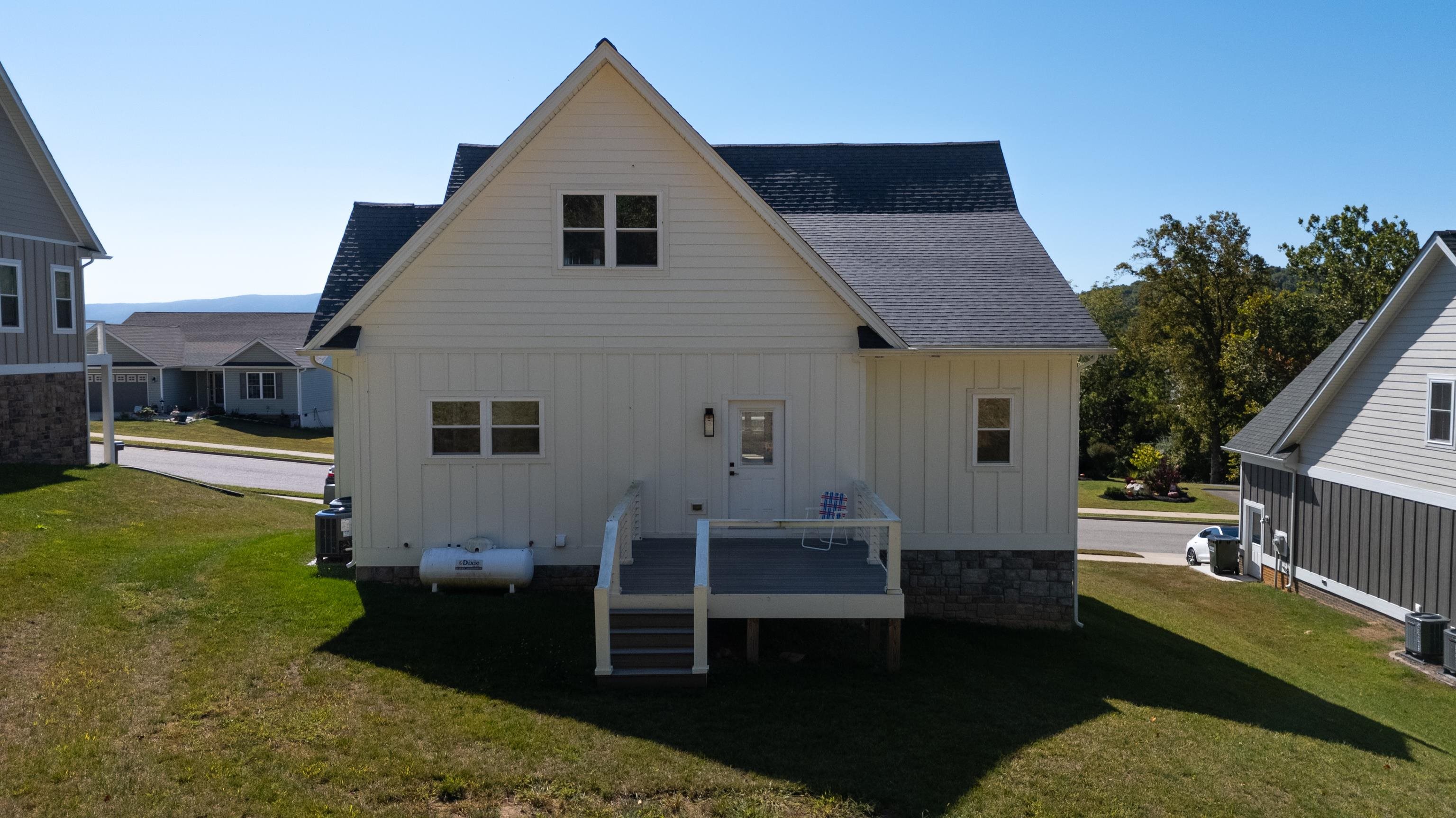 43 MCILWEE LN, STAUNTON, Virginia 24401, 4 Bedrooms Bedrooms, ,3 BathroomsBathrooms,Residential,43 MCILWEE LN,669245 MLS # 669245