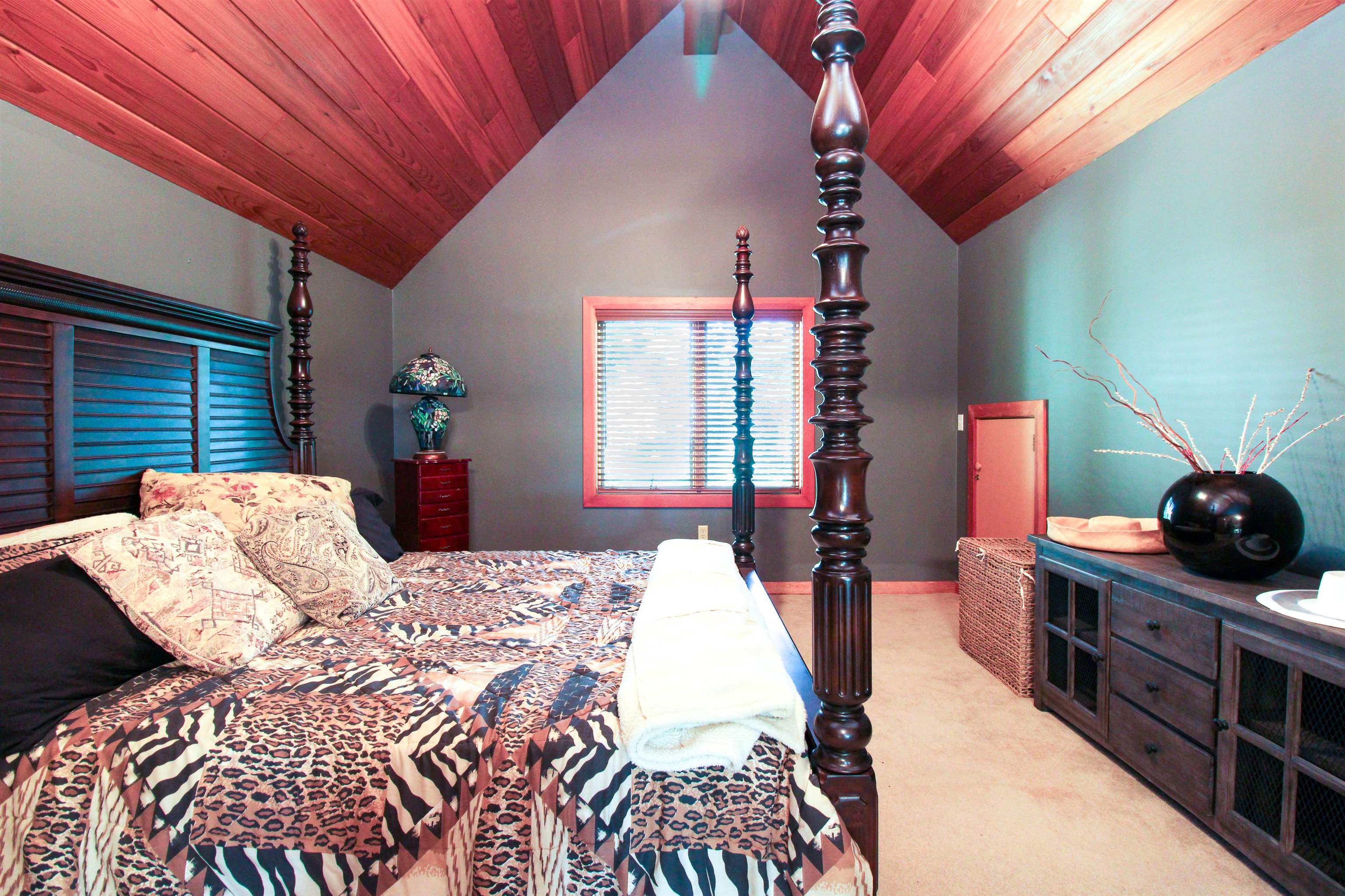 781 DEVILS KNOB LOOP, WINTERGREEN RESORT, Virginia 22967, 3 Bedrooms Bedrooms, ,3 BathroomsBathrooms,Residential,781 DEVILS KNOB LOOP,669248 MLS # 669248