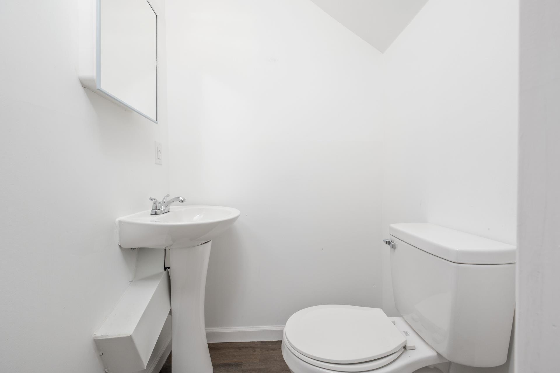 512 SHORT ST, FRONT ROYAL, Virginia 22630, 2 Bedrooms Bedrooms, ,1 BathroomBathrooms,Residential,512 SHORT ST,669251 MLS # 669251 512 SHORT ST, FRONT ROYAL, Virginia 22630, 2 Bedrooms Bedrooms, ,1 BathroomBathrooms,Residential,512 SHORT ST,669251 MLS # 669251