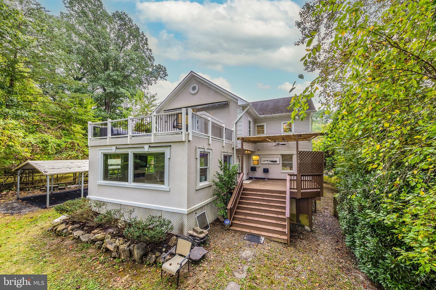 4009 ESTABROOK DR, ANNANDALE, Virginia 22003, 5 Bedrooms Bedrooms, ,4 BathroomsBathrooms,Residential,For sale,4009 ESTABROOK DR,VAFX2263114 MLS # VAFX2263114