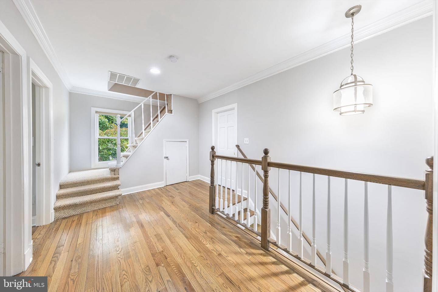 4009 ESTABROOK DR, ANNANDALE, Virginia 22003, 5 Bedrooms Bedrooms, ,4 BathroomsBathrooms,Residential,For sale,4009 ESTABROOK DR,VAFX2263114 MLS # VAFX2263114