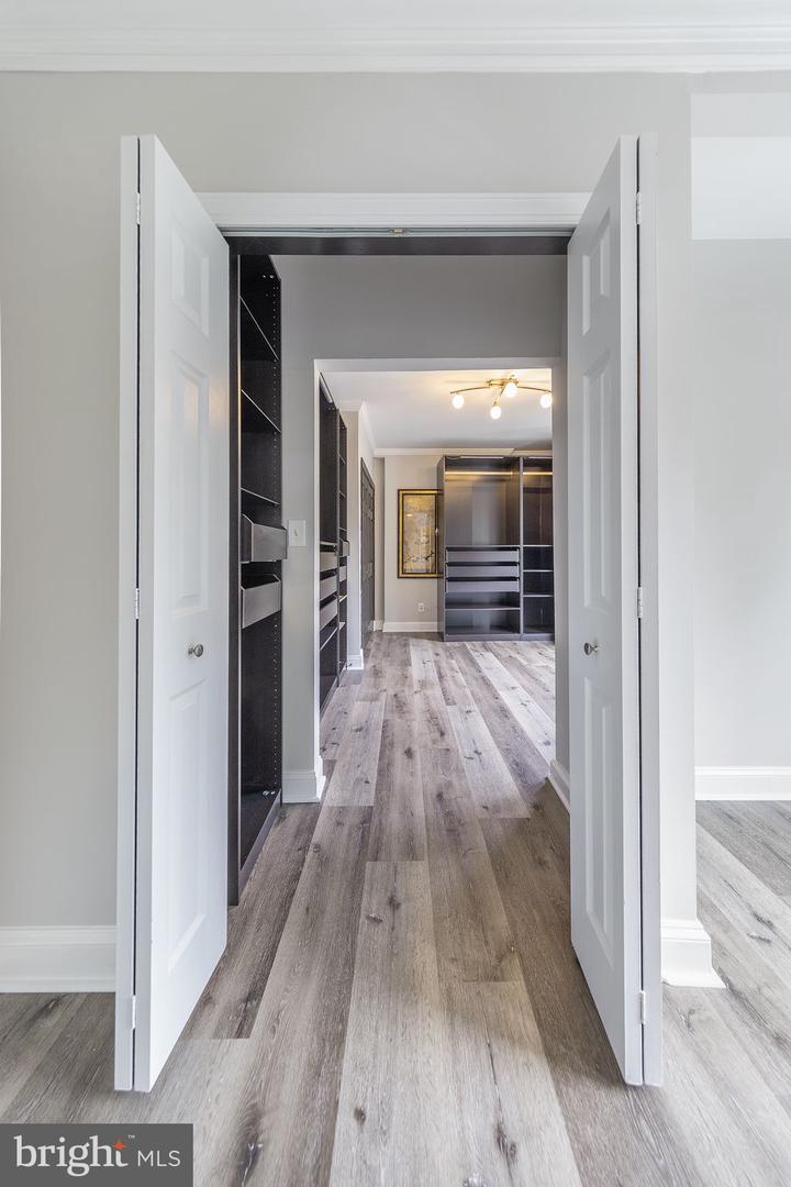 4009 ESTABROOK DR, ANNANDALE, Virginia 22003, 5 Bedrooms Bedrooms, ,4 BathroomsBathrooms,Residential,For sale,4009 ESTABROOK DR,VAFX2263114 MLS # VAFX2263114