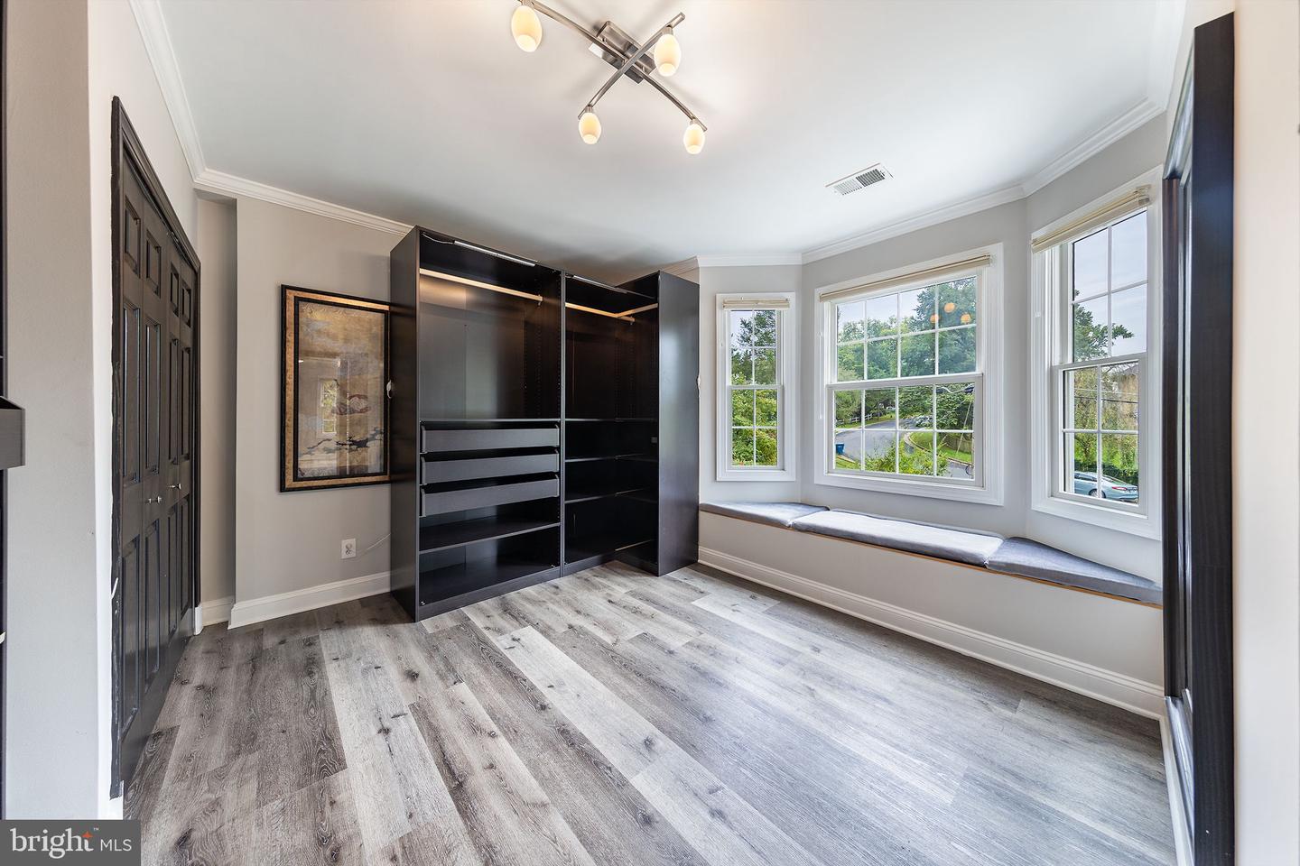 4009 ESTABROOK DR, ANNANDALE, Virginia 22003, 5 Bedrooms Bedrooms, ,4 BathroomsBathrooms,Residential,For sale,4009 ESTABROOK DR,VAFX2263114 MLS # VAFX2263114