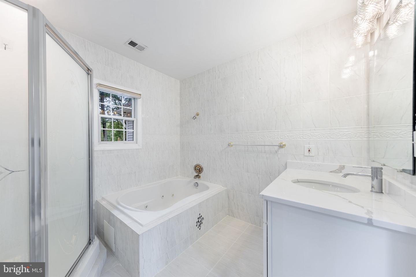 4009 ESTABROOK DR, ANNANDALE, Virginia 22003, 5 Bedrooms Bedrooms, ,4 BathroomsBathrooms,Residential,For sale,4009 ESTABROOK DR,VAFX2263114 MLS # VAFX2263114