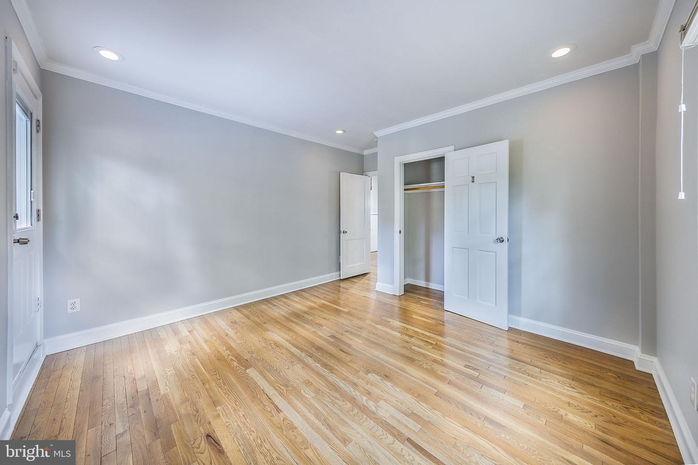 4009 ESTABROOK DR, ANNANDALE, Virginia 22003, 5 Bedrooms Bedrooms, ,4 BathroomsBathrooms,Residential,For sale,4009 ESTABROOK DR,VAFX2263114 MLS # VAFX2263114