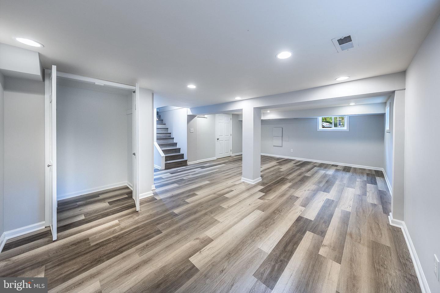 4009 ESTABROOK DR, ANNANDALE, Virginia 22003, 5 Bedrooms Bedrooms, ,4 BathroomsBathrooms,Residential,For sale,4009 ESTABROOK DR,VAFX2263114 MLS # VAFX2263114