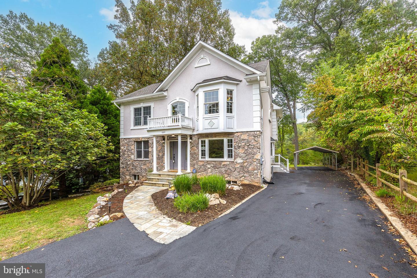 4009 ESTABROOK DR, ANNANDALE, Virginia 22003, 5 Bedrooms Bedrooms, ,4 BathroomsBathrooms,Residential,For sale,4009 ESTABROOK DR,VAFX2263114 MLS # VAFX2263114