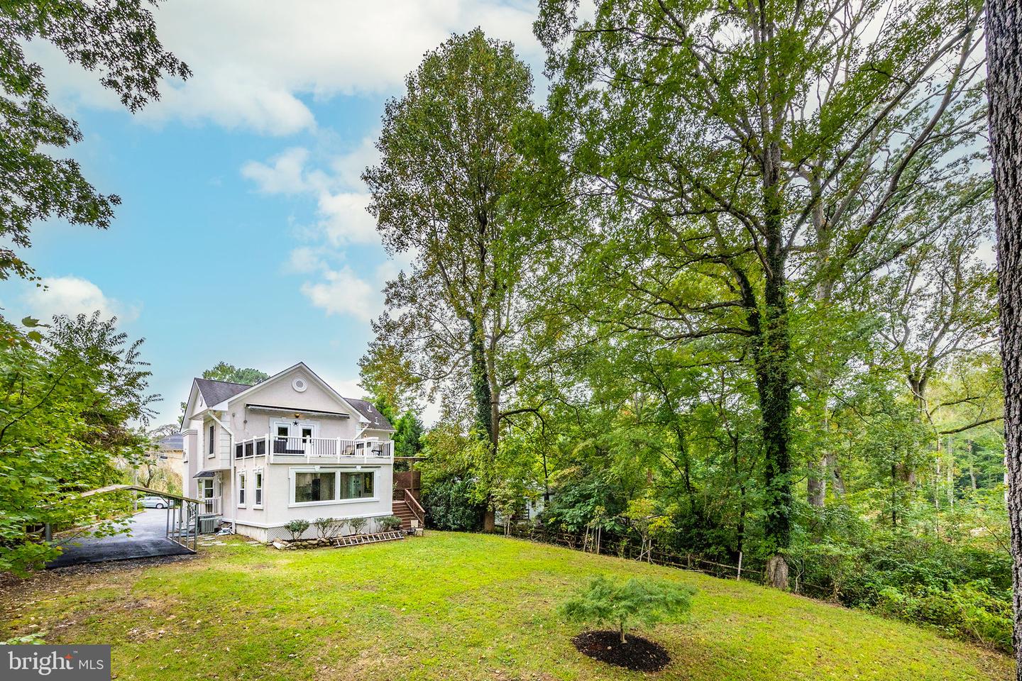 4009 ESTABROOK DR, ANNANDALE, Virginia 22003, 5 Bedrooms Bedrooms, ,4 BathroomsBathrooms,Residential,For sale,4009 ESTABROOK DR,VAFX2263114 MLS # VAFX2263114