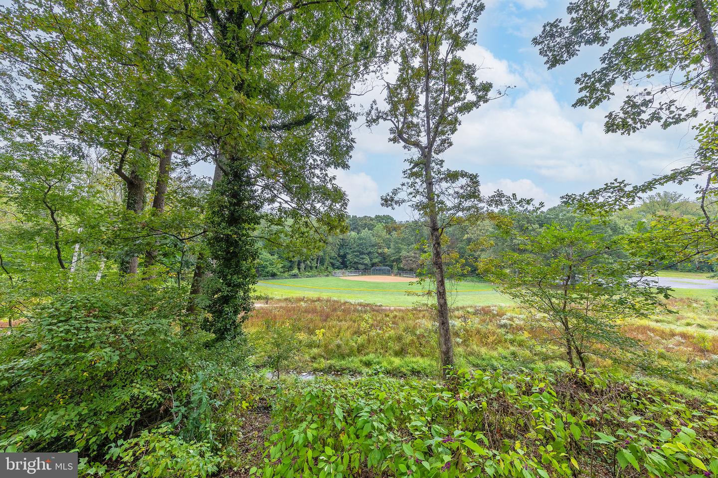 4009 ESTABROOK DR, ANNANDALE, Virginia 22003, 5 Bedrooms Bedrooms, ,4 BathroomsBathrooms,Residential,For sale,4009 ESTABROOK DR,VAFX2263114 MLS # VAFX2263114