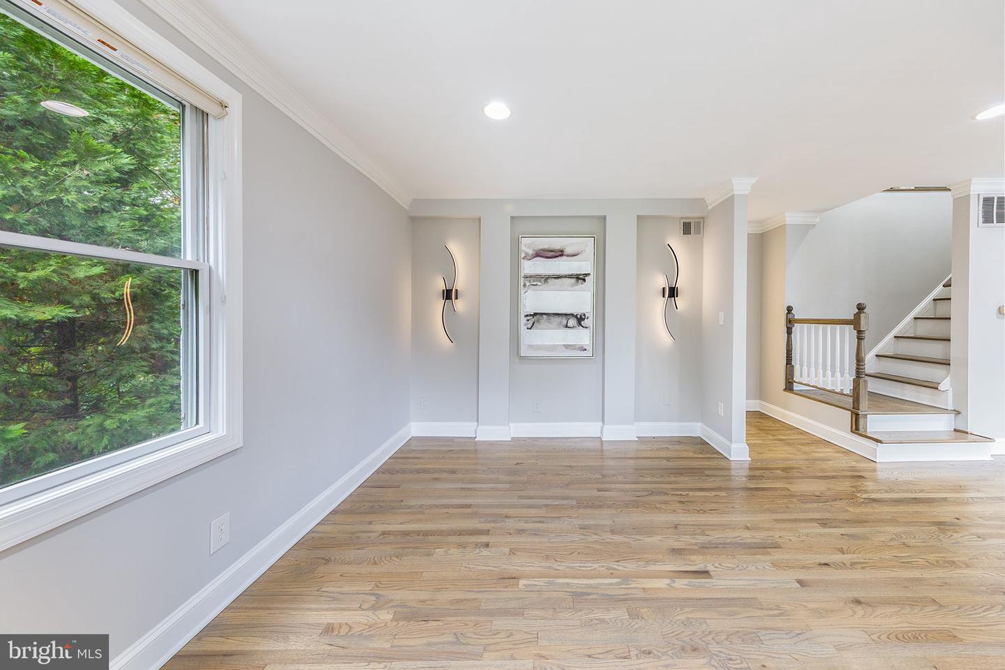 4009 ESTABROOK DR, ANNANDALE, Virginia 22003, 5 Bedrooms Bedrooms, ,4 BathroomsBathrooms,Residential,For sale,4009 ESTABROOK DR,VAFX2263114 MLS # VAFX2263114