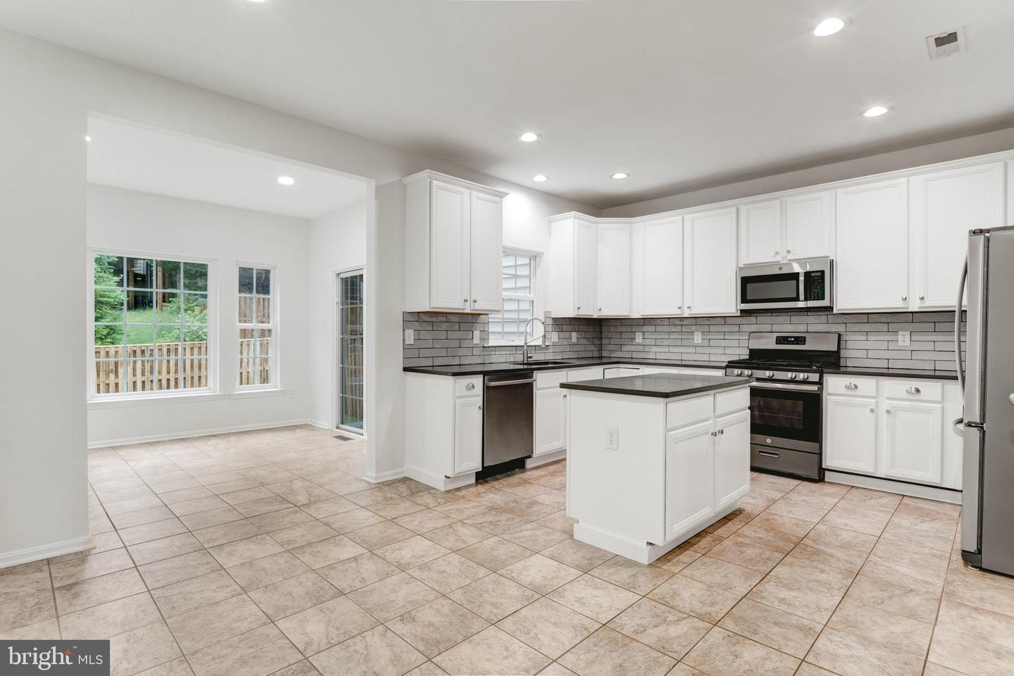 2606 OAK VALLEY DR, WOODBRIDGE, Virginia 22191, 4 Bedrooms Bedrooms, ,3 BathroomsBathrooms,Residential,For sale,2606 OAK VALLEY DR,VAPW2102620 MLS # VAPW2102620
