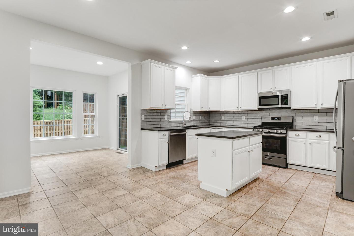 2606 OAK VALLEY DR, WOODBRIDGE, Virginia 22191, 4 Bedrooms Bedrooms, ,3 BathroomsBathrooms,Residential,For sale,2606 OAK VALLEY DR,VAPW2102620 MLS # VAPW2102620