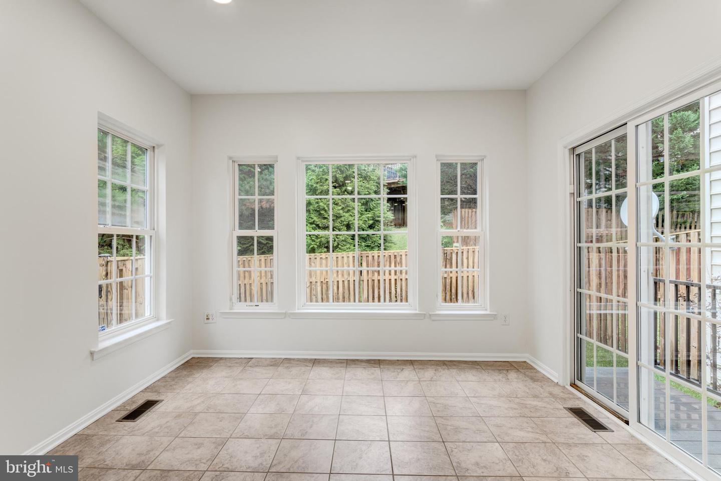 2606 OAK VALLEY DR, WOODBRIDGE, Virginia 22191, 4 Bedrooms Bedrooms, ,3 BathroomsBathrooms,Residential,For sale,2606 OAK VALLEY DR,VAPW2102620 MLS # VAPW2102620