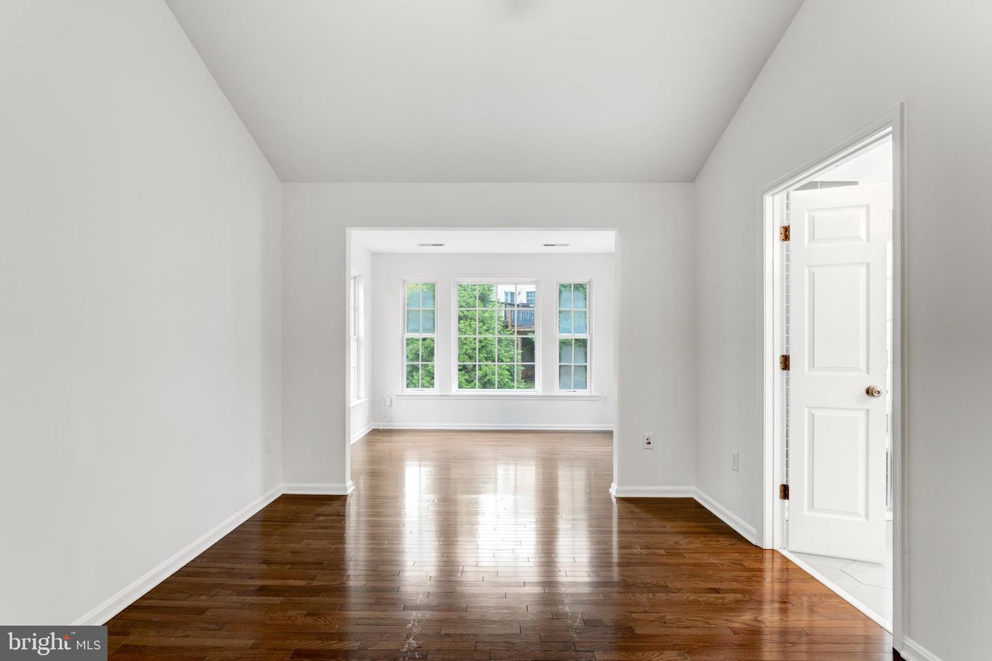 2606 OAK VALLEY DR, WOODBRIDGE, Virginia 22191, 4 Bedrooms Bedrooms, ,3 BathroomsBathrooms,Residential,For sale,2606 OAK VALLEY DR,VAPW2102620 MLS # VAPW2102620