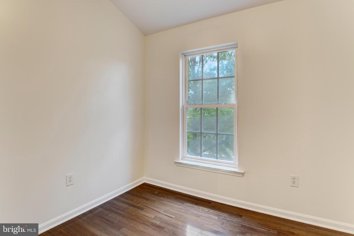 2606 OAK VALLEY DR, WOODBRIDGE, Virginia 22191, 4 Bedrooms Bedrooms, ,3 BathroomsBathrooms,Residential,For sale,2606 OAK VALLEY DR,VAPW2102620 MLS # VAPW2102620