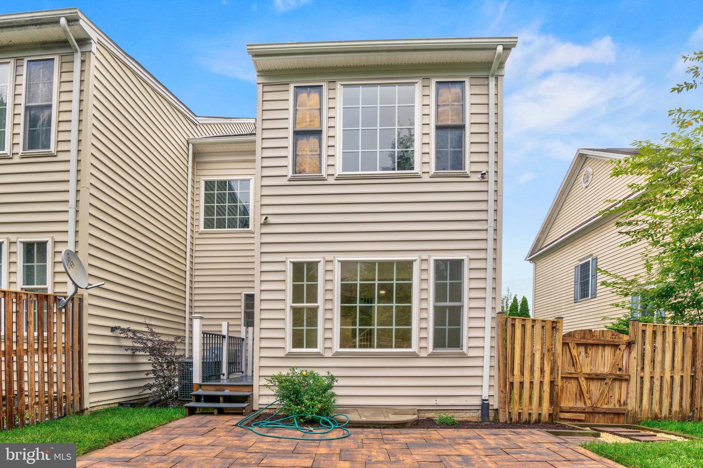 2606 OAK VALLEY DR, WOODBRIDGE, Virginia 22191, 4 Bedrooms Bedrooms, ,3 BathroomsBathrooms,Residential,For sale,2606 OAK VALLEY DR,VAPW2102620 MLS # VAPW2102620