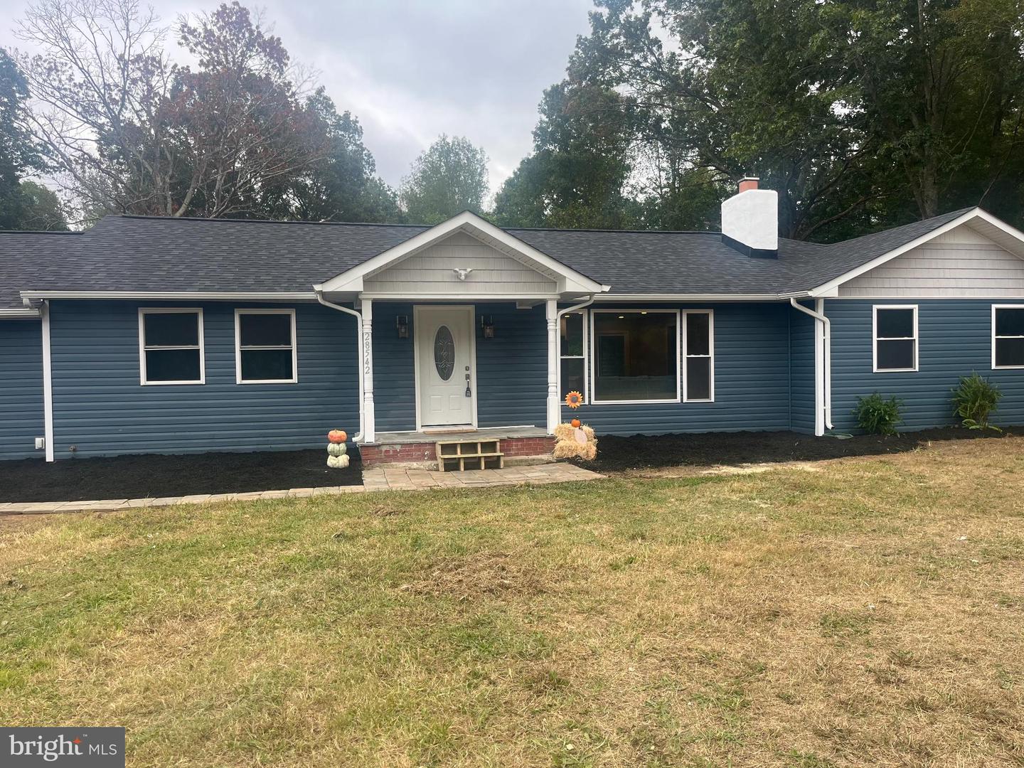 28542 RACCOON FORD RD, CULPEPER, Virginia 22701, 5 Bedrooms Bedrooms, 10 Rooms Rooms,2 BathroomsBathrooms,Residential,For sale,28542 RACCOON FORD RD,VAOR2010610 MLS # VAOR2010610