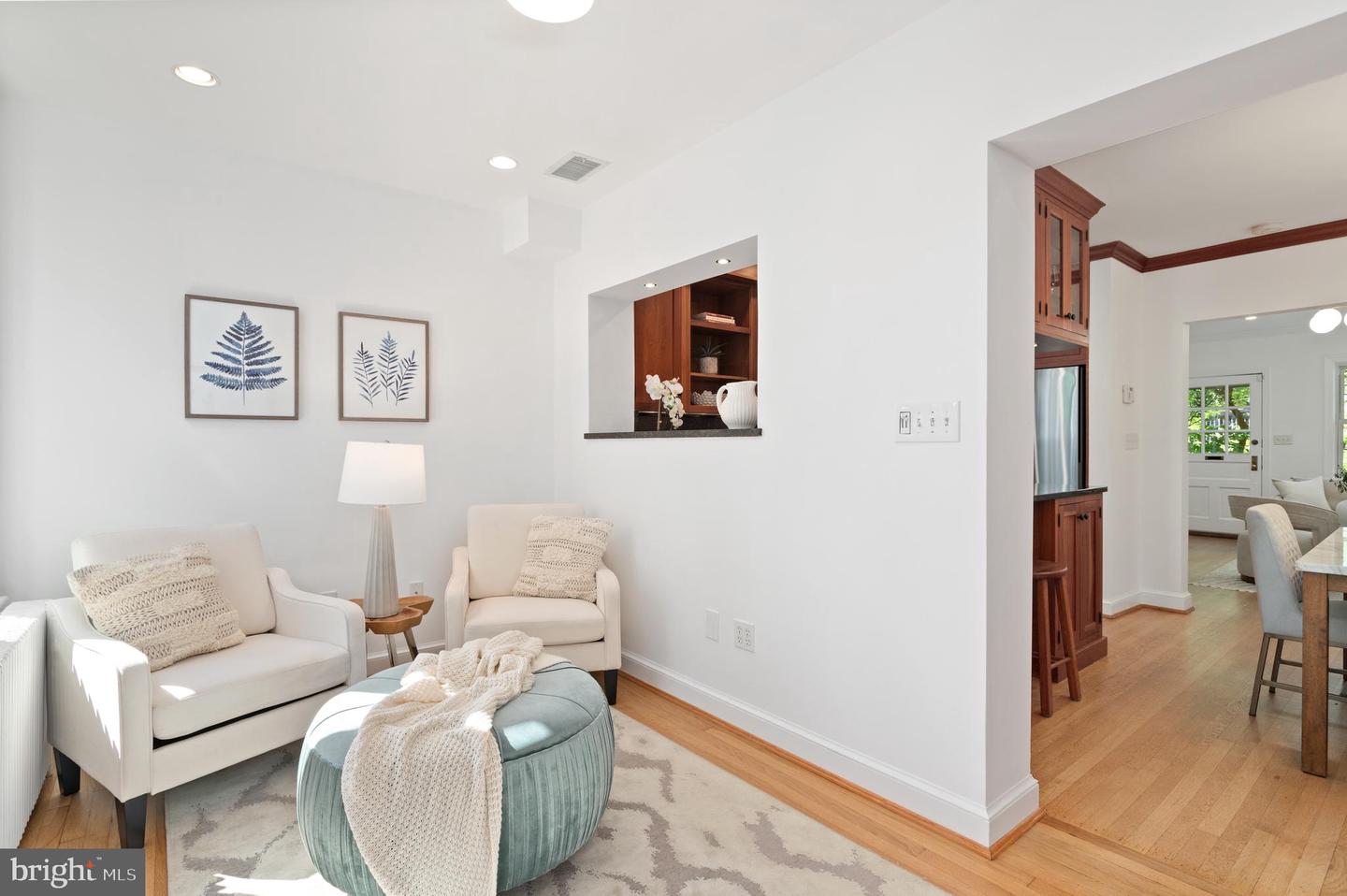 1955 39TH ST NW, WASHINGTON, District Of Columbia 20007, 3 Bedrooms Bedrooms, 12 Rooms Rooms,2 BathroomsBathrooms,Residential,For sale,1955 39TH ST NW,DCDC2217428 MLS # DCDC2217428 1955 39TH ST NW, WASHINGTON, District Of Columbia 20007, 3 Bedrooms Bedrooms, 12 Rooms Rooms,2 BathroomsBathrooms,Residential,For sale,1955 39TH ST NW,DCDC2217428 MLS # DCDC2217428