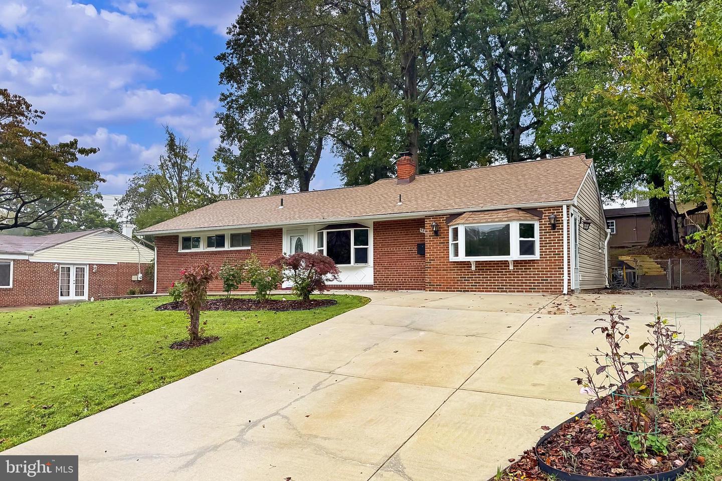 5807 ACCOMAC ST, SPRINGFIELD, Virginia 22150, 5 Bedrooms Bedrooms, ,2 BathroomsBathrooms,Residential,For sale,5807 ACCOMAC ST,VAFX2264522 MLS # VAFX2264522