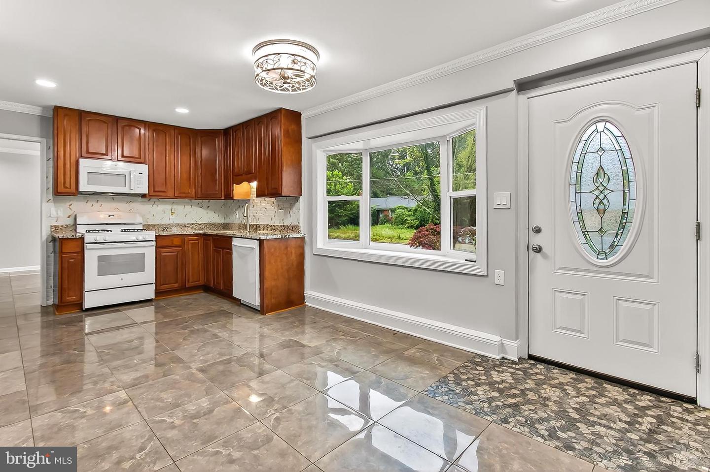 5807 ACCOMAC ST, SPRINGFIELD, Virginia 22150, 5 Bedrooms Bedrooms, ,2 BathroomsBathrooms,Residential,For sale,5807 ACCOMAC ST,VAFX2264522 MLS # VAFX2264522