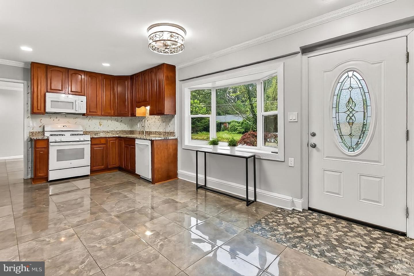 5807 ACCOMAC ST, SPRINGFIELD, Virginia 22150, 5 Bedrooms Bedrooms, ,2 BathroomsBathrooms,Residential,For sale,5807 ACCOMAC ST,VAFX2264522 MLS # VAFX2264522