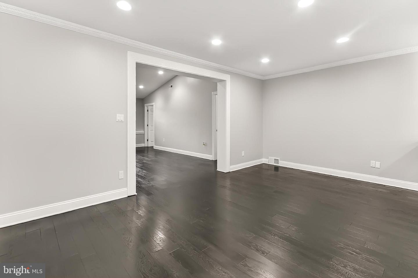 5807 ACCOMAC ST, SPRINGFIELD, Virginia 22150, 5 Bedrooms Bedrooms, ,2 BathroomsBathrooms,Residential,For sale,5807 ACCOMAC ST,VAFX2264522 MLS # VAFX2264522