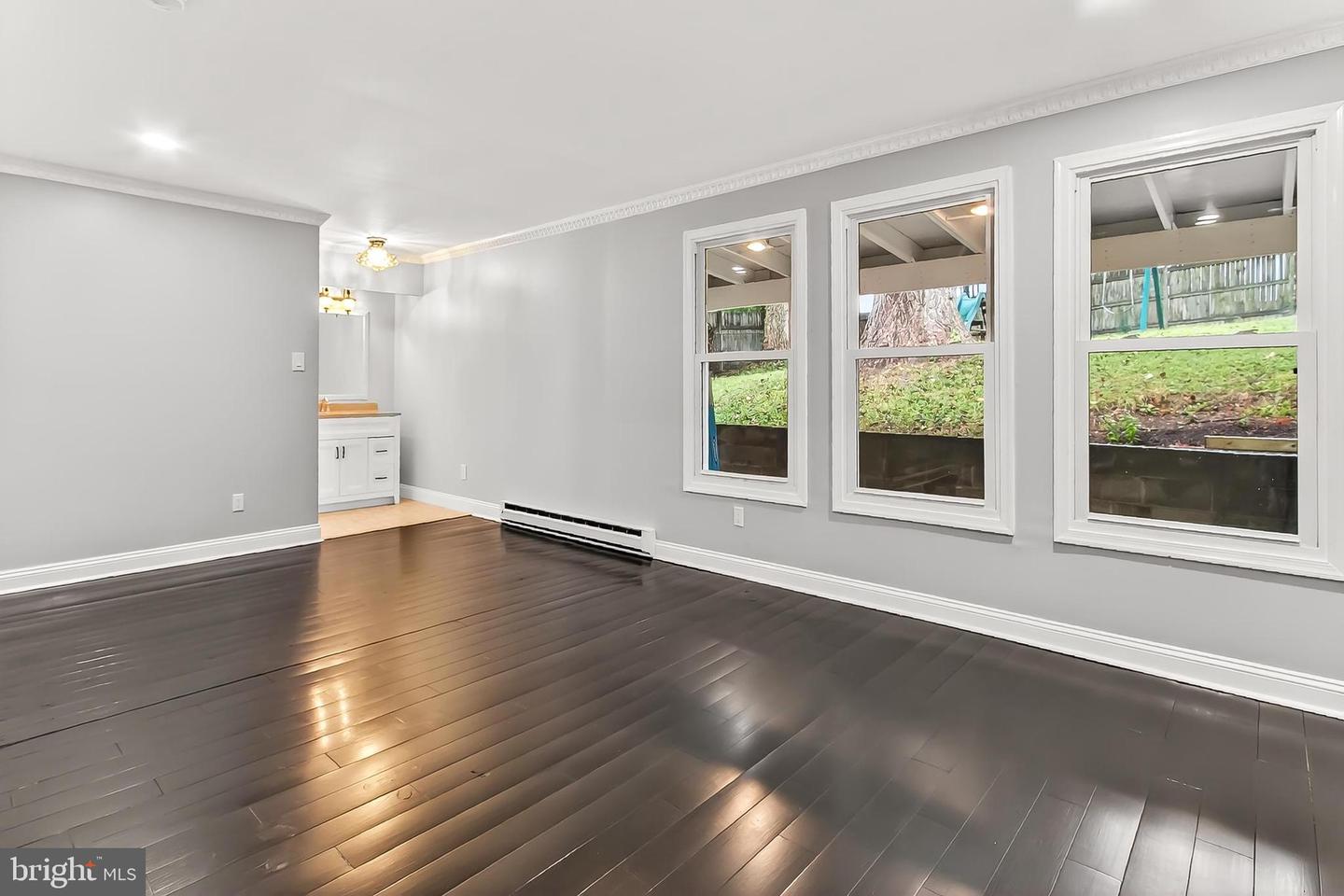 5807 ACCOMAC ST, SPRINGFIELD, Virginia 22150, 5 Bedrooms Bedrooms, ,2 BathroomsBathrooms,Residential,For sale,5807 ACCOMAC ST,VAFX2264522 MLS # VAFX2264522