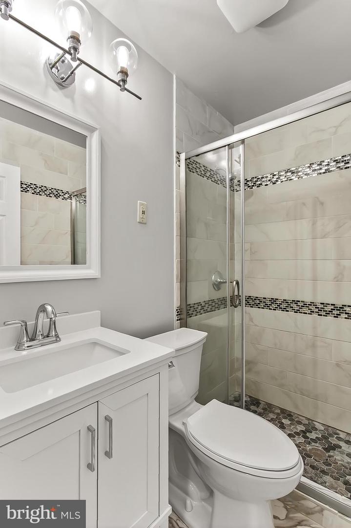 5807 ACCOMAC ST, SPRINGFIELD, Virginia 22150, 5 Bedrooms Bedrooms, ,2 BathroomsBathrooms,Residential,For sale,5807 ACCOMAC ST,VAFX2264522 MLS # VAFX2264522