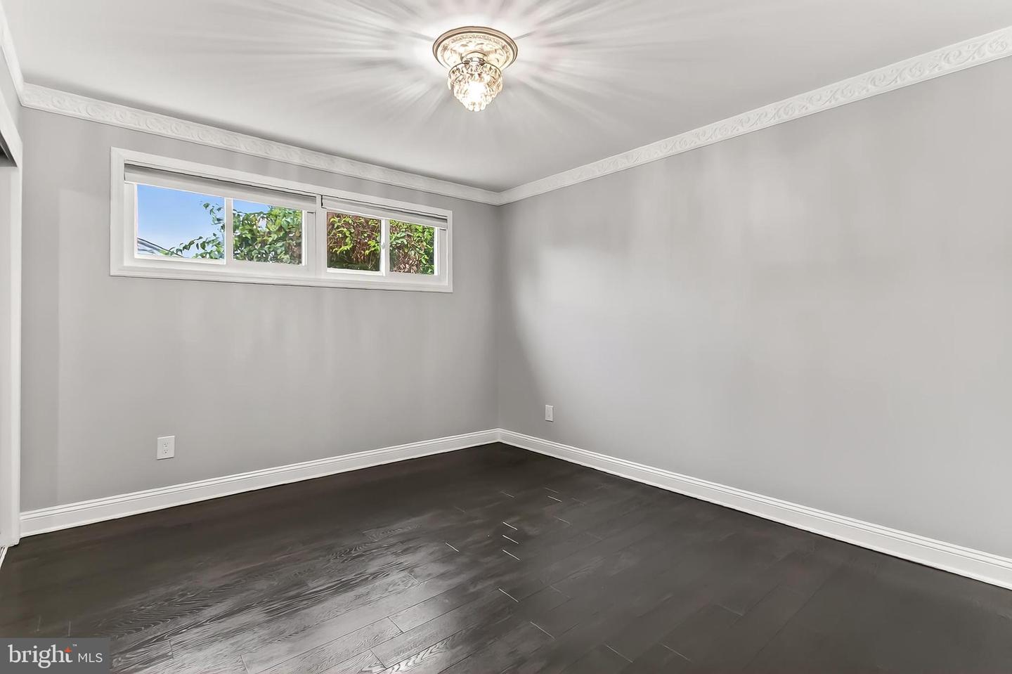 5807 ACCOMAC ST, SPRINGFIELD, Virginia 22150, 5 Bedrooms Bedrooms, ,2 BathroomsBathrooms,Residential,For sale,5807 ACCOMAC ST,VAFX2264522 MLS # VAFX2264522