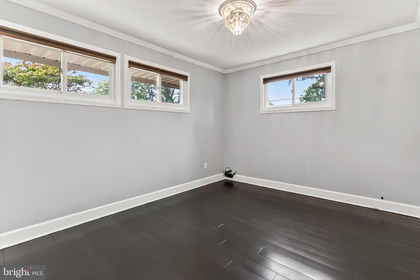 5807 ACCOMAC ST, SPRINGFIELD, Virginia 22150, 5 Bedrooms Bedrooms, ,2 BathroomsBathrooms,Residential,For sale,5807 ACCOMAC ST,VAFX2264522 MLS # VAFX2264522