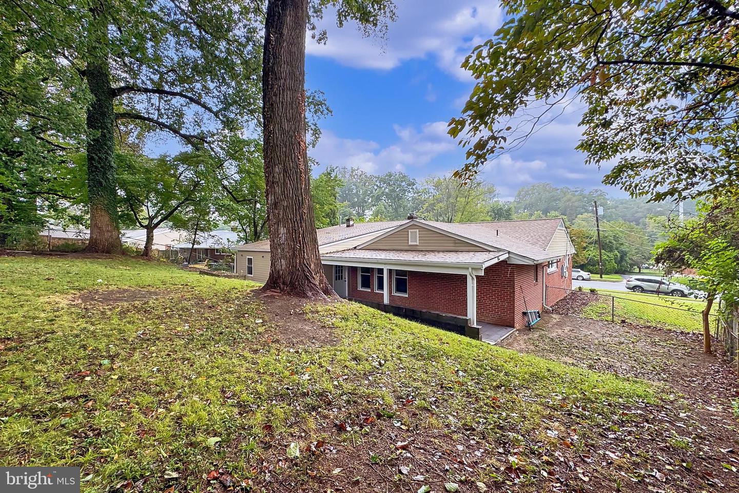 5807 ACCOMAC ST, SPRINGFIELD, Virginia 22150, 5 Bedrooms Bedrooms, ,2 BathroomsBathrooms,Residential,For sale,5807 ACCOMAC ST,VAFX2264522 MLS # VAFX2264522