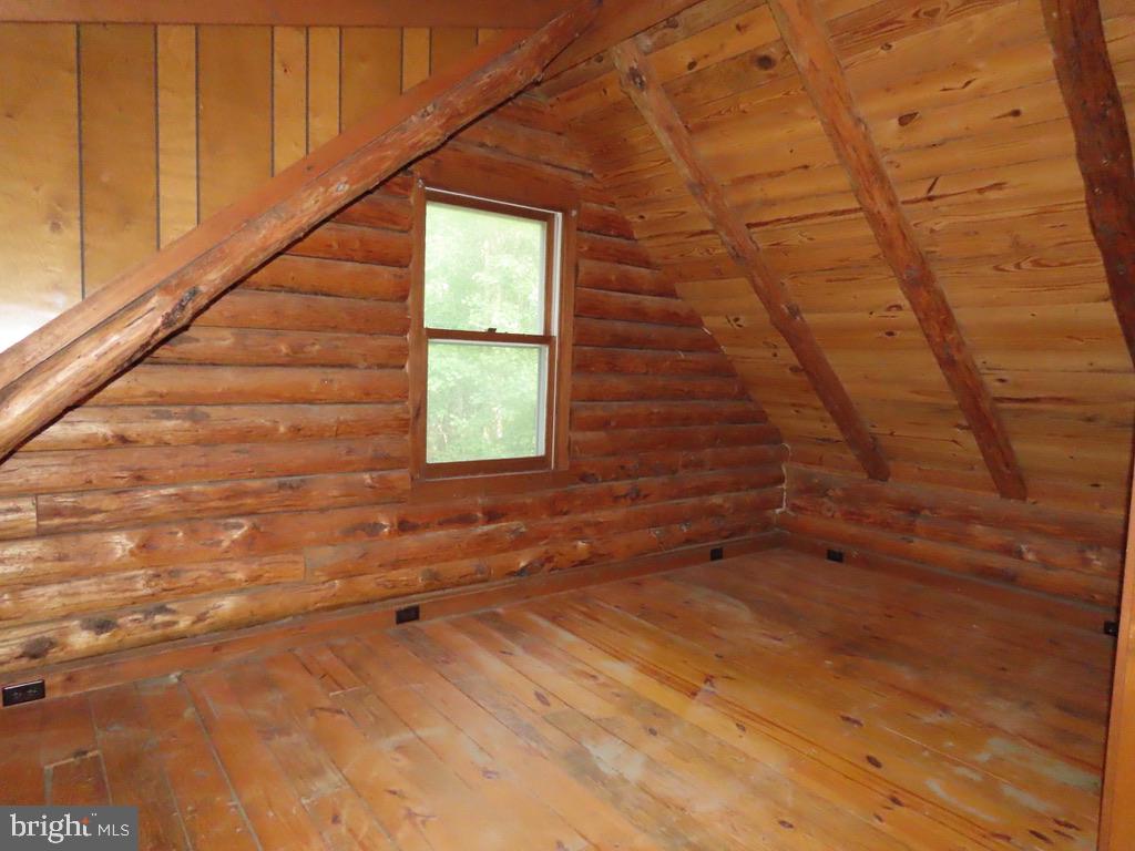 300 SEVEN PONDS RD, AMISSVILLE, Virginia 20106, 3 Bedrooms Bedrooms, ,2 BathroomsBathrooms,Residential,For sale,300 SEVEN PONDS RD,VARP2002250 MLS # VARP2002250