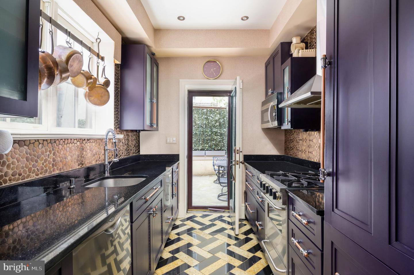 1335 VERMONT AVE NW, WASHINGTON, District Of Columbia 20005, 3 Bedrooms Bedrooms, ,3 BathroomsBathrooms,Residential,For sale,1335 VERMONT AVE NW,DCDC2221640 MLS # DCDC2221640