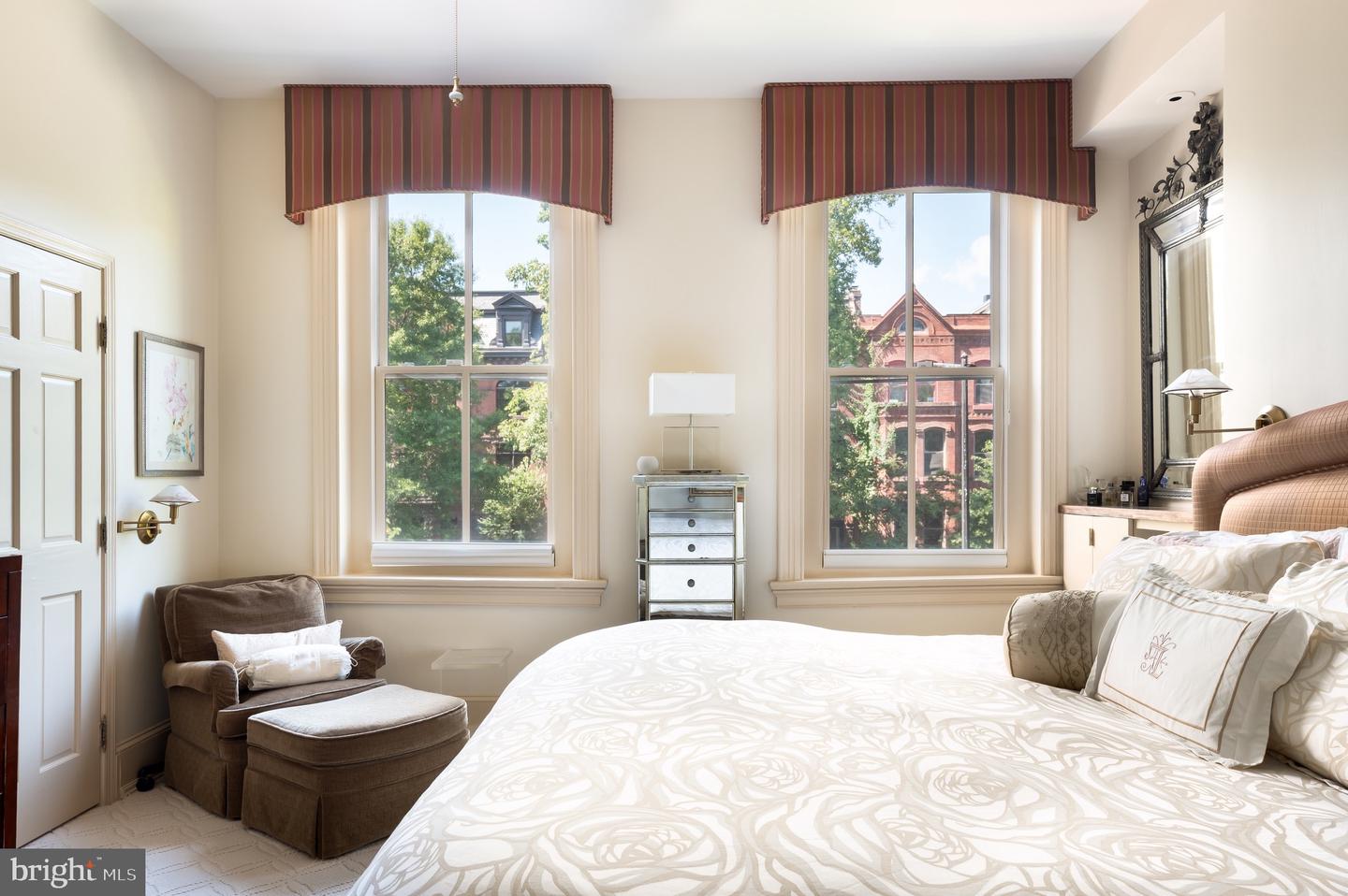 1335 VERMONT AVE NW, WASHINGTON, District Of Columbia 20005, 3 Bedrooms Bedrooms, ,3 BathroomsBathrooms,Residential,For sale,1335 VERMONT AVE NW,DCDC2221640 MLS # DCDC2221640