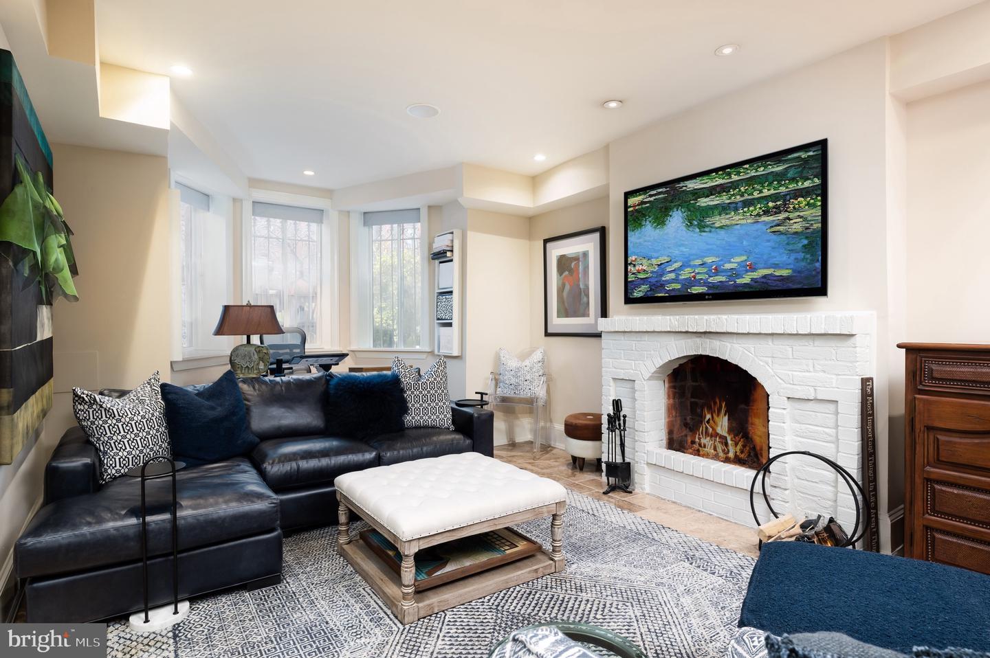 1335 VERMONT AVE NW, WASHINGTON, District Of Columbia 20005, 3 Bedrooms Bedrooms, ,3 BathroomsBathrooms,Residential,For sale,1335 VERMONT AVE NW,DCDC2221640 MLS # DCDC2221640