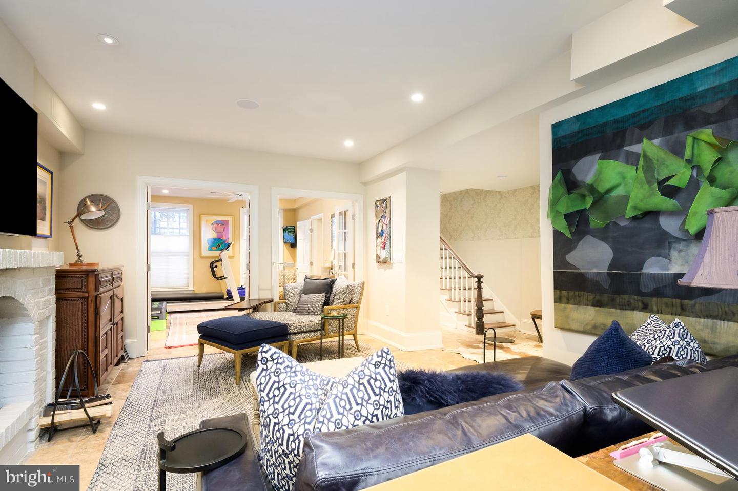 1335 VERMONT AVE NW, WASHINGTON, District Of Columbia 20005, 3 Bedrooms Bedrooms, ,3 BathroomsBathrooms,Residential,For sale,1335 VERMONT AVE NW,DCDC2221640 MLS # DCDC2221640