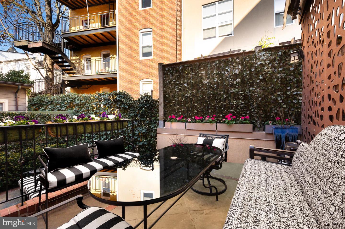 1335 VERMONT AVE NW, WASHINGTON, District Of Columbia 20005, 3 Bedrooms Bedrooms, ,3 BathroomsBathrooms,Residential,For sale,1335 VERMONT AVE NW,DCDC2221640 MLS # DCDC2221640