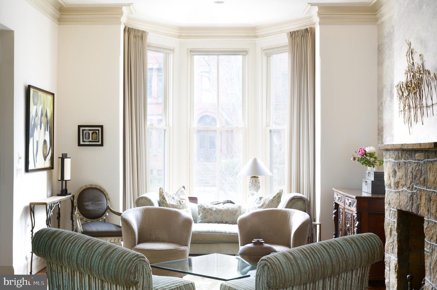 1335 VERMONT AVE NW, WASHINGTON, District Of Columbia 20005, 3 Bedrooms Bedrooms, ,3 BathroomsBathrooms,Residential,For sale,1335 VERMONT AVE NW,DCDC2221640 MLS # DCDC2221640