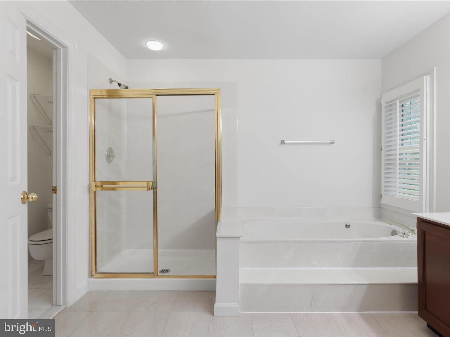 12000 CALIE CT, FAIRFAX, Virginia 22033, 3 Bedrooms Bedrooms, ,3 BathroomsBathrooms,Residential,For sale,12000 CALIE CT,VAFX2266328 MLS # VAFX2266328