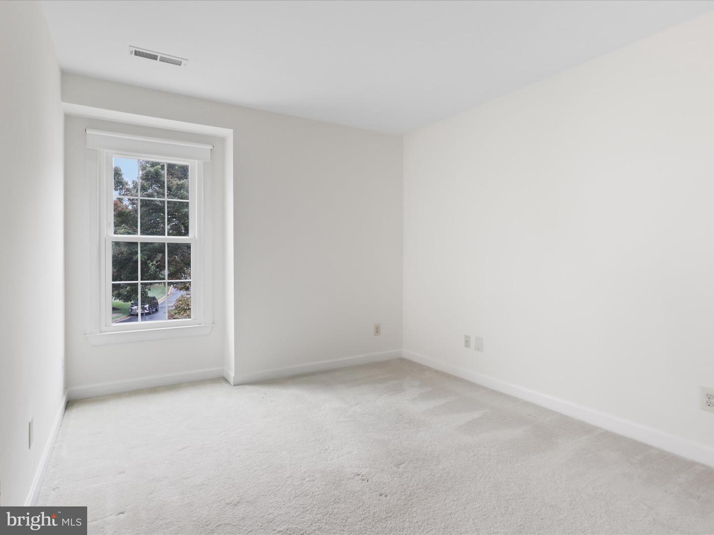 12000 CALIE CT, FAIRFAX, Virginia 22033, 3 Bedrooms Bedrooms, ,3 BathroomsBathrooms,Residential,For sale,12000 CALIE CT,VAFX2266328 MLS # VAFX2266328
