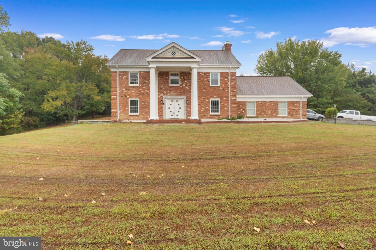19 TWIN SPRINGS DR, FREDERICKSBURG, Virginia 22407, 5 Bedrooms Bedrooms, ,4 BathroomsBathrooms,Residential,For sale,19 TWIN SPRINGS DR,VASP2036164 MLS # VASP2036164