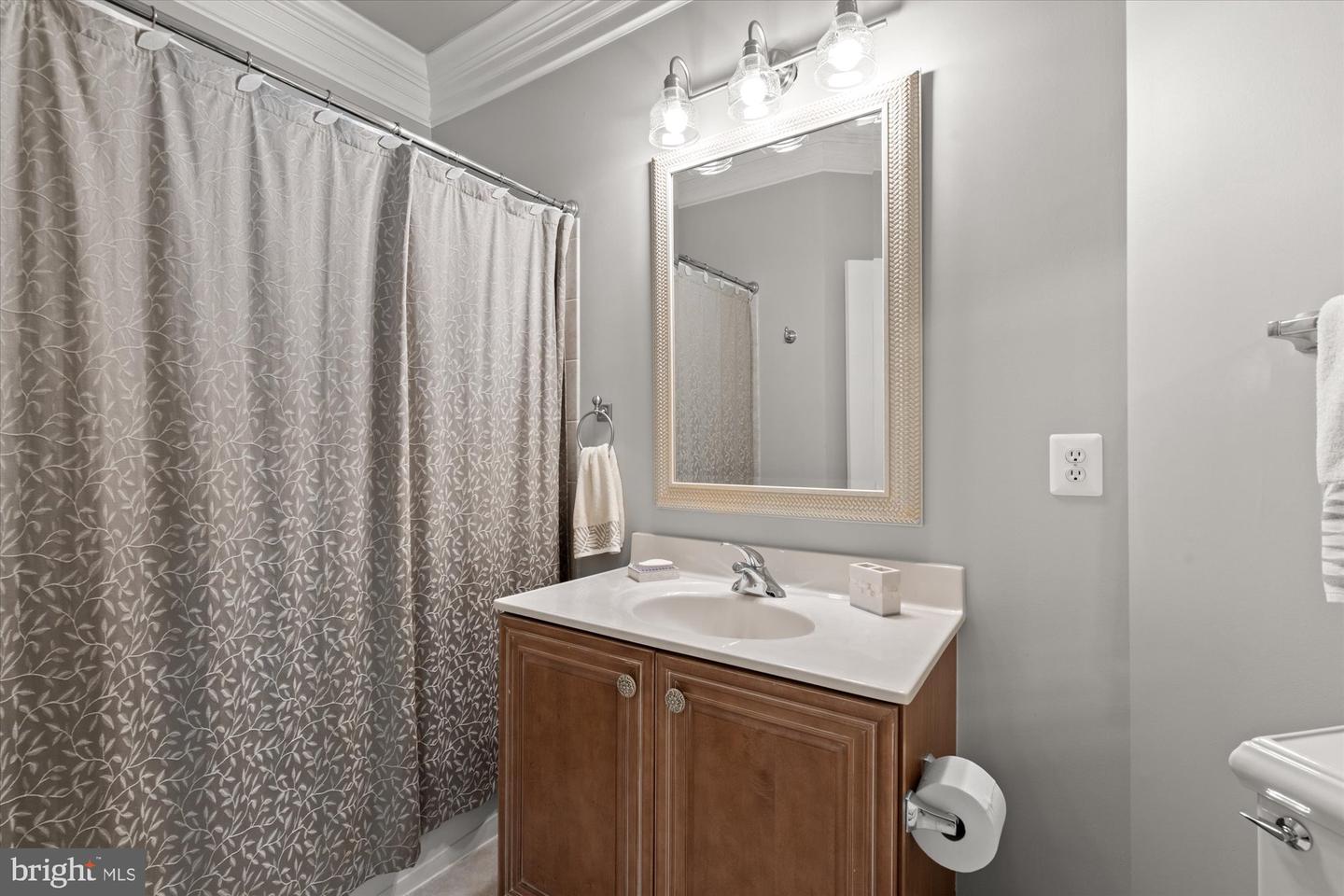 11031 BACON RACE RD, WOODBRIDGE, Virginia 22192, 6 Bedrooms Bedrooms, ,5 BathroomsBathrooms,Residential,For sale,11031 BACON RACE RD,VAPW2103794 MLS # VAPW2103794