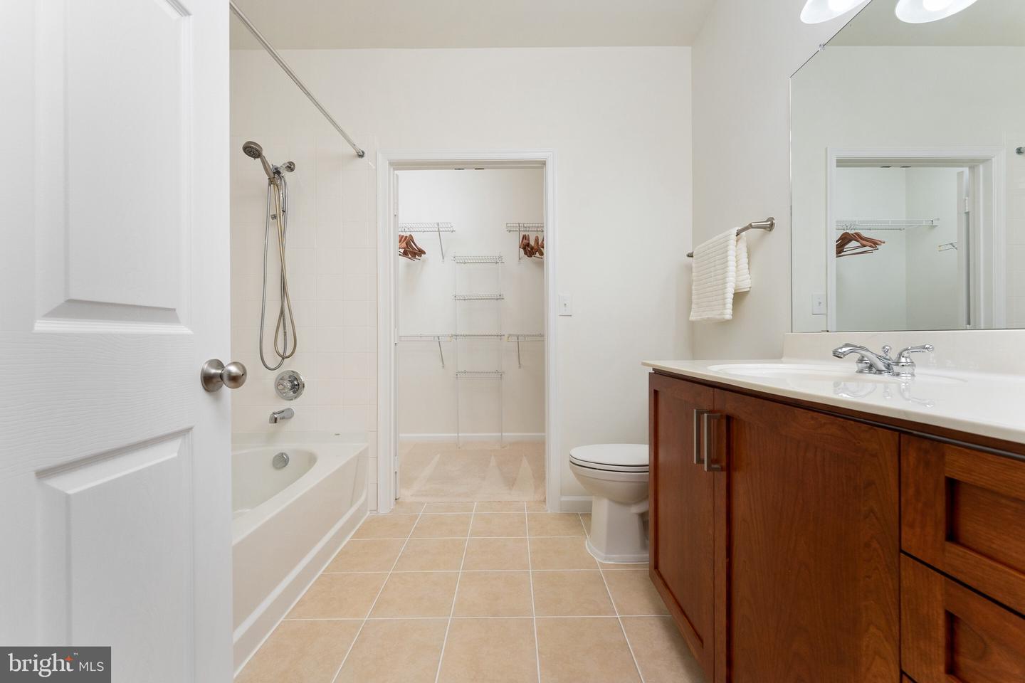 12925 CENTRE PARK CIR #311, HERNDON, Virginia 20171, 2 Bedrooms Bedrooms, ,2 BathroomsBathrooms,Residential,For sale,12925 CENTRE PARK CIR #311,VAFX2266932 MLS # VAFX2266932